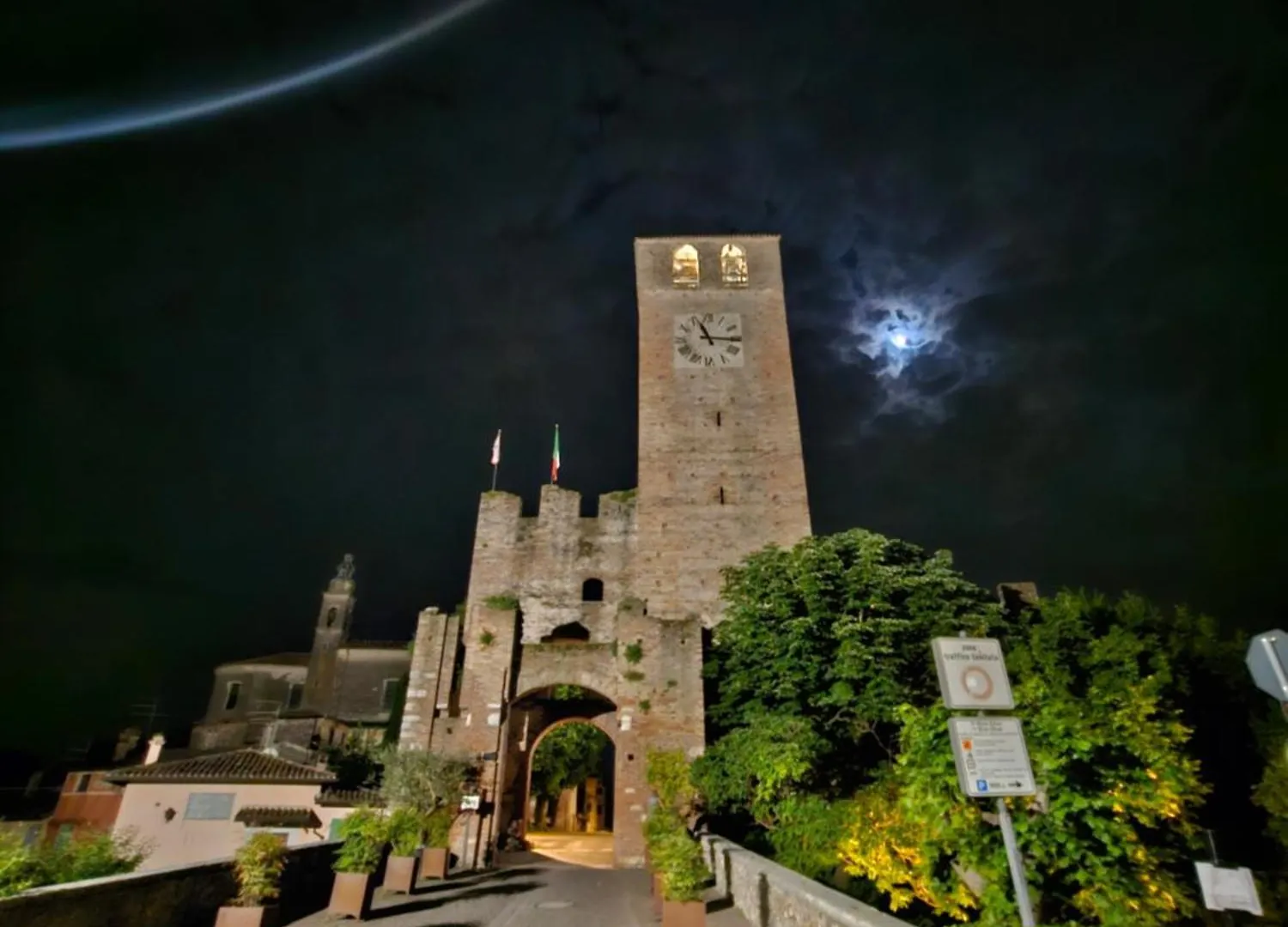 Le Camere Di Virgilio Monzambano Bed & Breakfast
