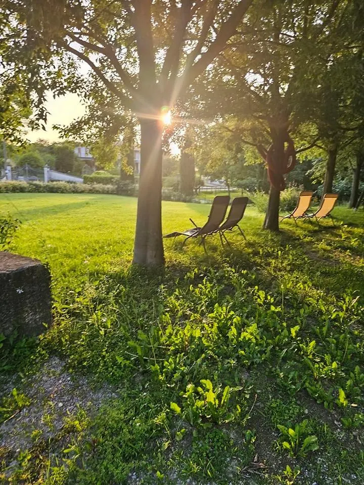 Le Camere Di Virgilio Monzambano Bed & Breakfast